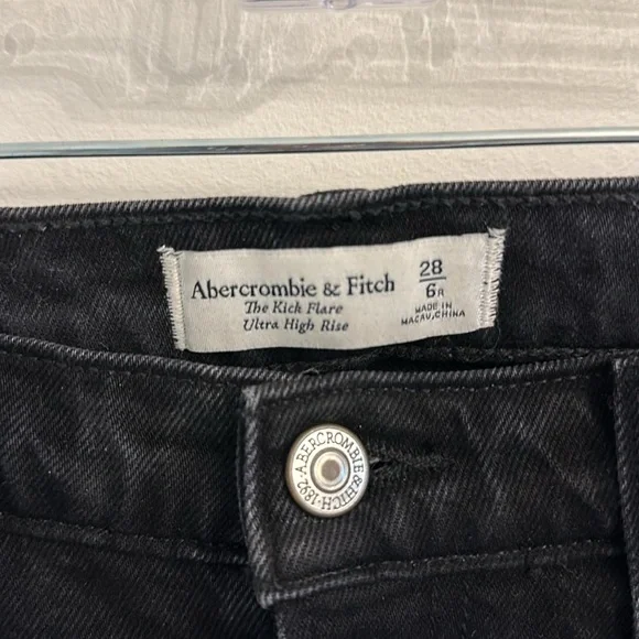 Abercrombie and Fitch Black Kick Flare Ultra High Rise Button Front Jeans - Picture 4 of 5